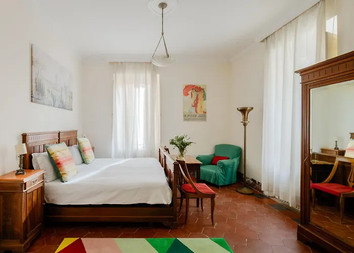 Charming In A 1910s Building 2 Min Walk From The Colosseum דירה *