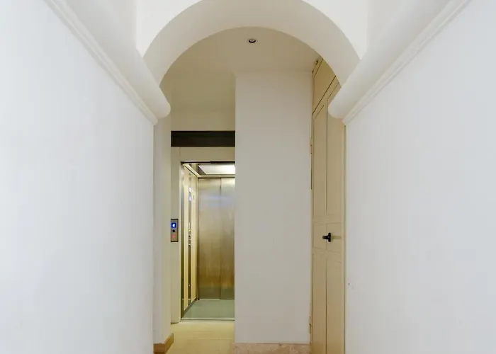 דירה Charming In A 1910s Building 2 Min Walk From The Colosseum *