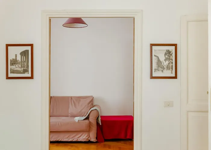 Charming In A 1910s Building 2 Min Walk From The Colosseum *