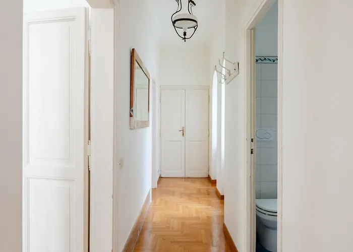 Charming In A 1910s Building 2 Min Walk From The Colosseum * Rome